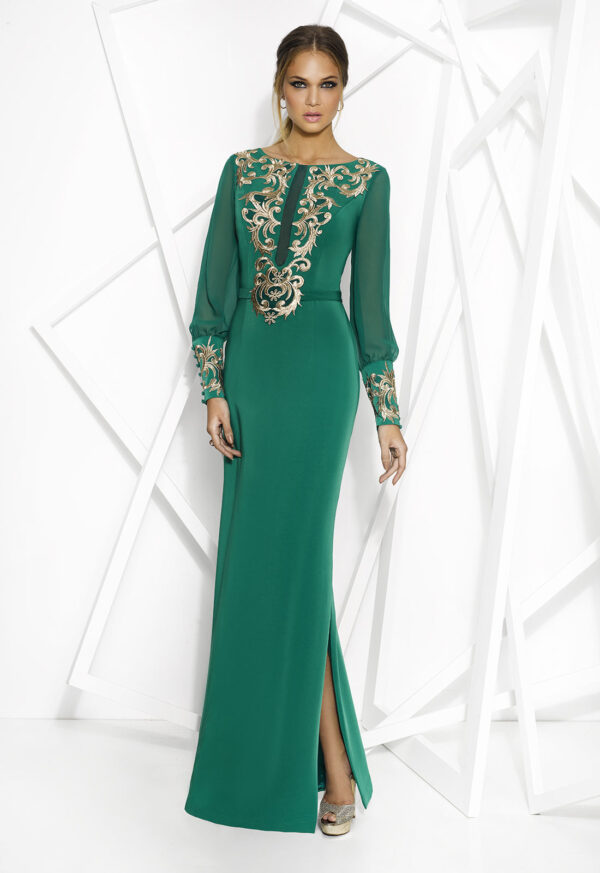 TRAJE LARGO CON APLICACIONES Y TRANSPARENCIAS. - Imagen 3